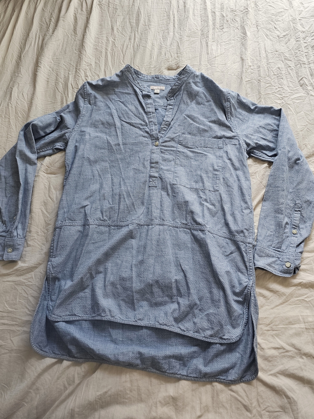 GAP Designed & Crafted Blue Chambray Dot Popover Tunic Blouse Size M